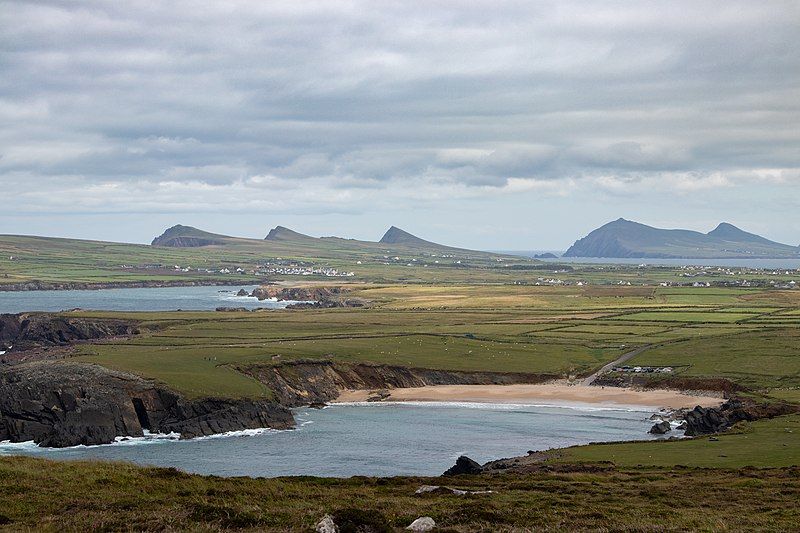 File:2019-07-23-Three Sisters-6615.jpg