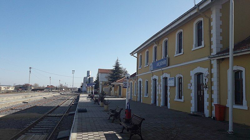 File:Aksehir station.jpg