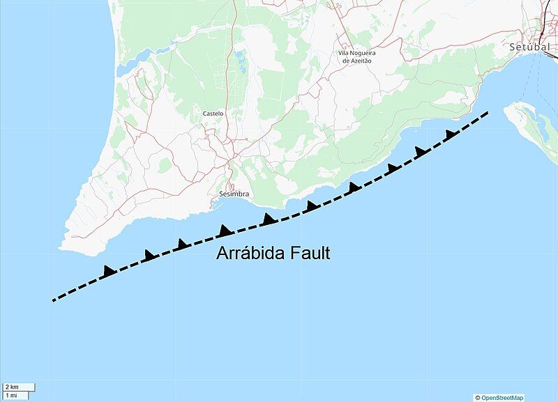 File:Arrábida Fault trace.jpg