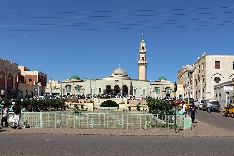 File:Asmara, moschea 01.JPG