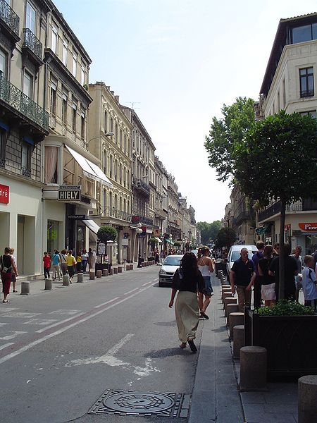 File:Avignon shops.jpg