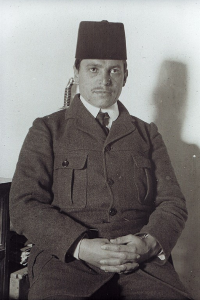 File:Bekir Fikri Grebene.png