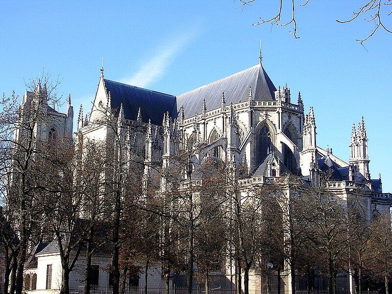 File:Cathédrale Nantes arrière.JPG