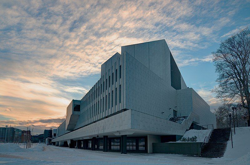 File:Finlandia Hall (16007856688).jpg