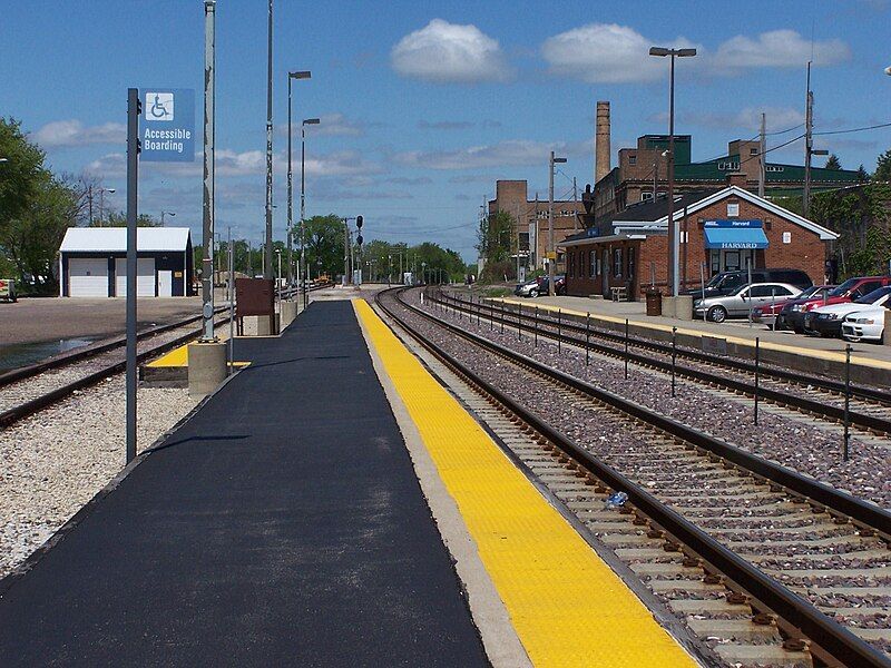 File:Harvard Metra Station.jpg