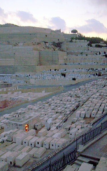 File:Jerusalem-kever-baal-sulam-20-10-06 045.jpg