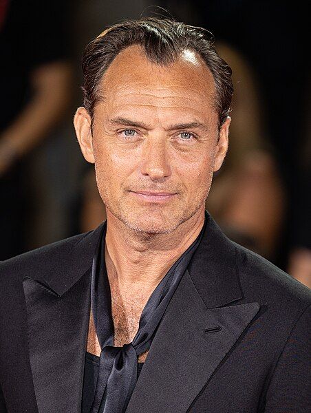 File:Jude Law-67896 (cropped).jpg