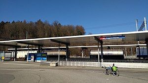 Canopy-covered platform