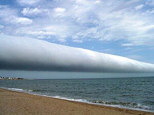 Coastal roll cloud in Punta del Este, Maldonado, Uruguay, a type known as Volutus[5]