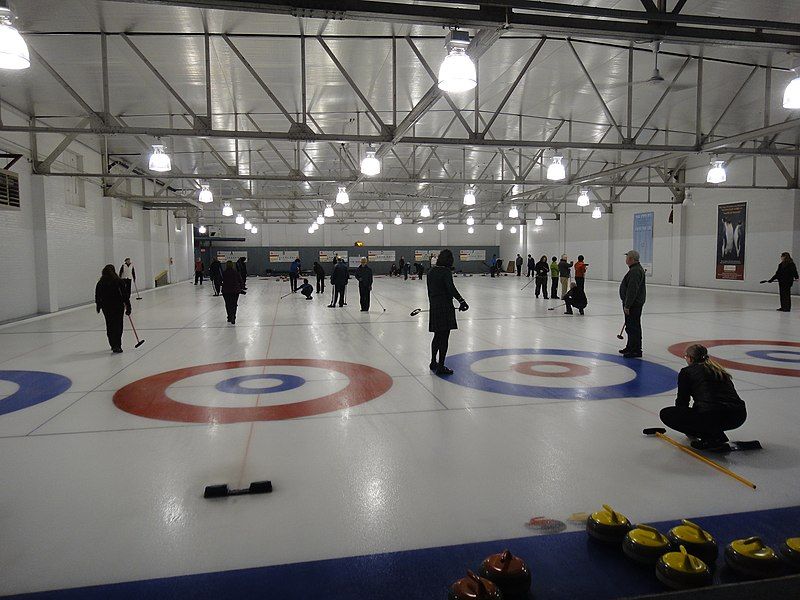 File:RoyalCanadianCurlingClub.JPG