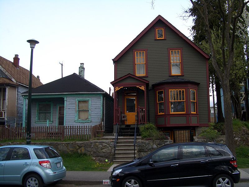 File:Strathcona-Houses-3731.jpg