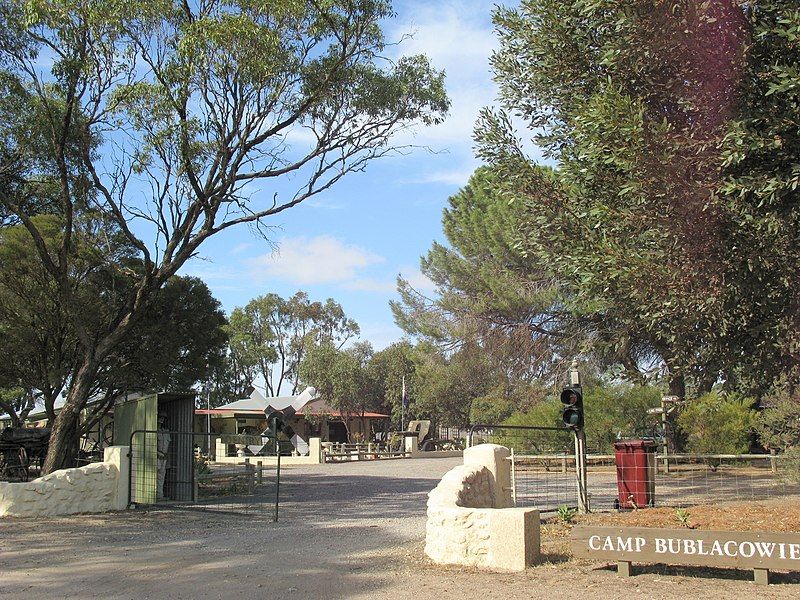 File:Camp Bublacowie entry.jpg