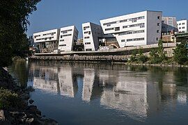 Spittelau Viaducts Housing Project in Vienna (2005)