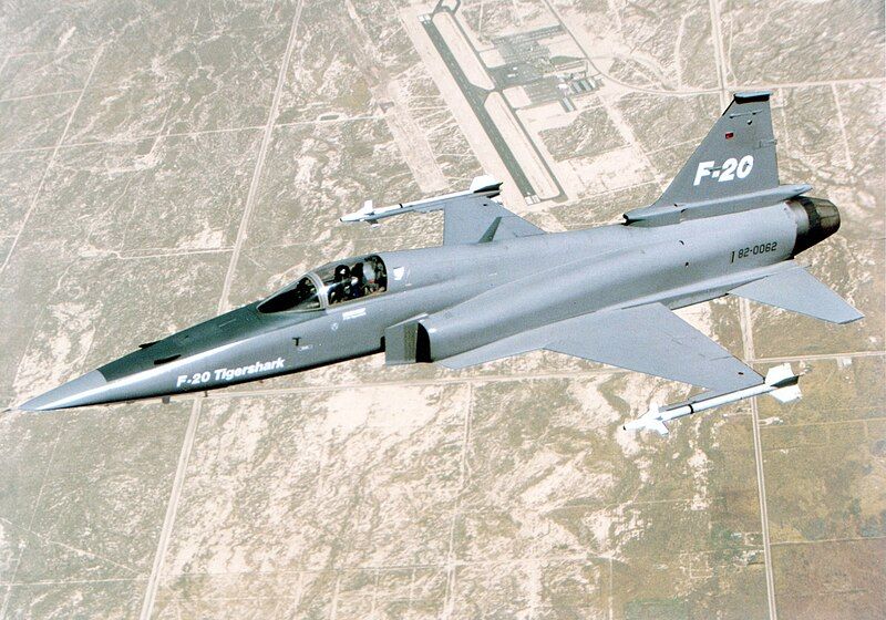 File:F-20 flying.jpg