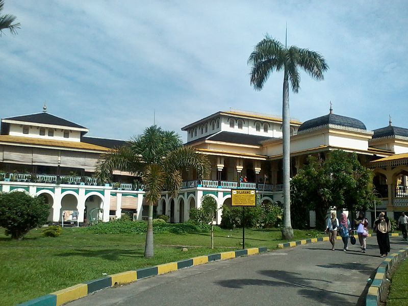 File:Istana maimun(2013).jpg