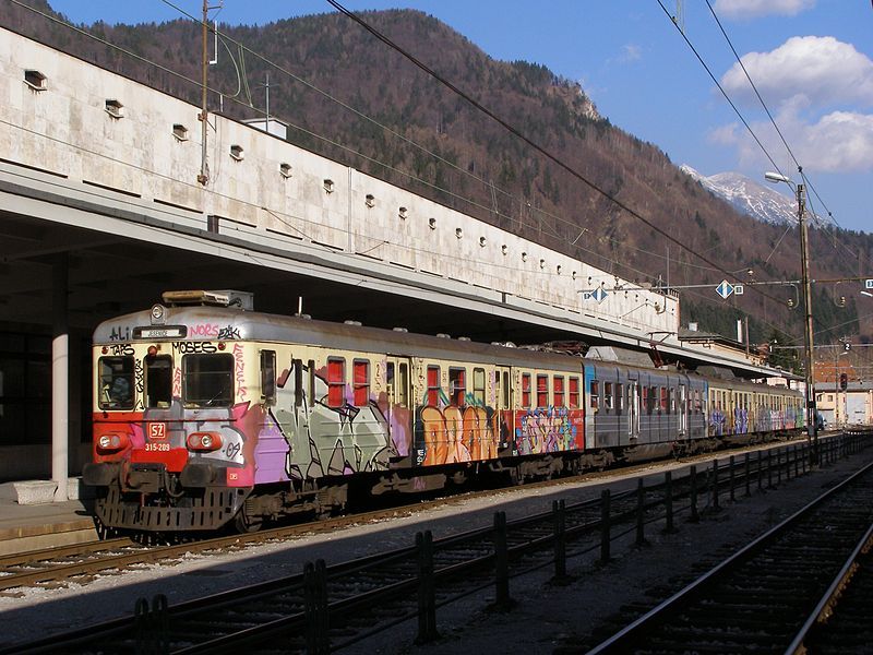 File:Jesenice 315-209.jpg