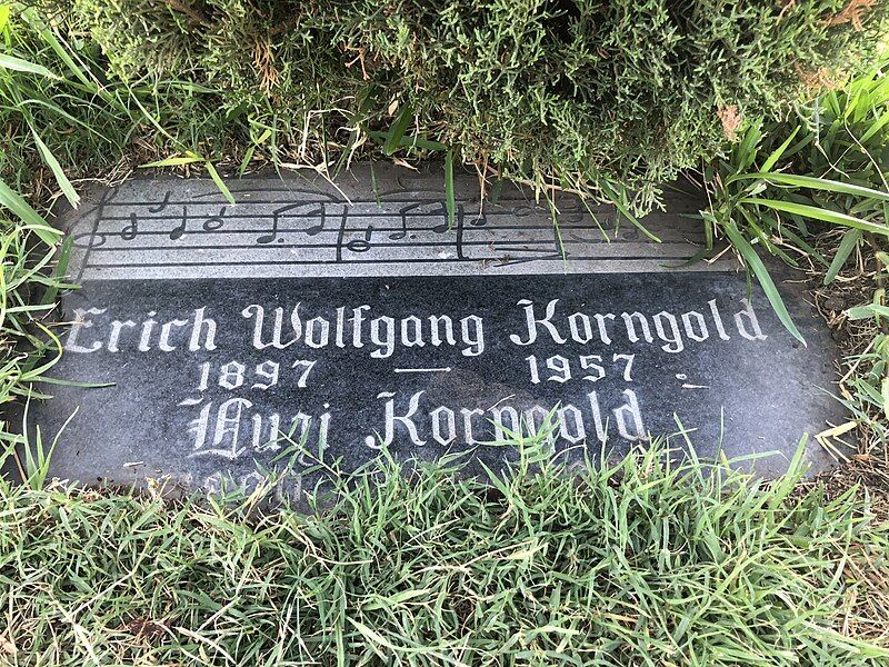 File:Korngold gravesite.jpg