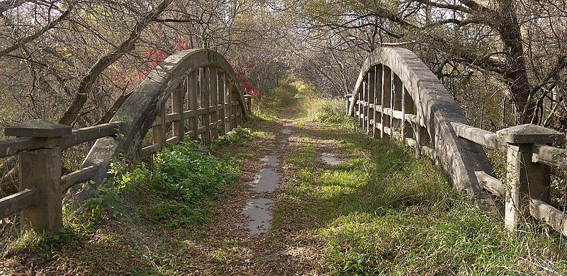 File:McEwen Bridge.jpg