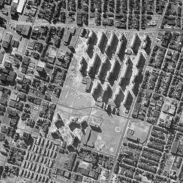 File:Pruitt-Igoe 1968March03.jpg