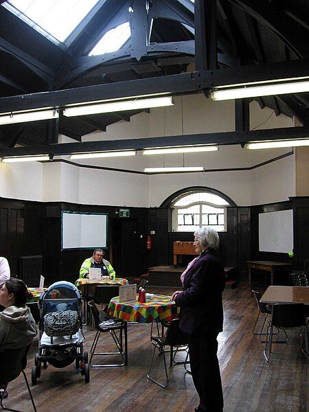 File:Ruchull Church Hall10.jpg