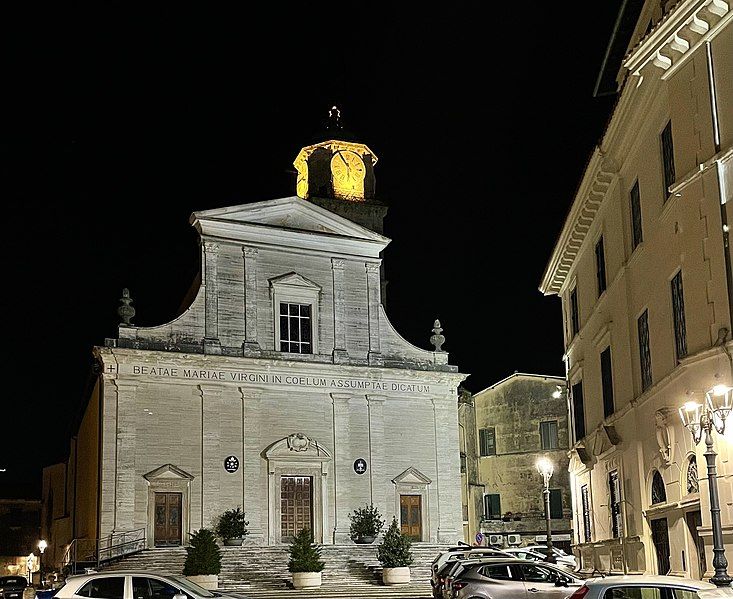 File:Santa maria frosinone.jpg