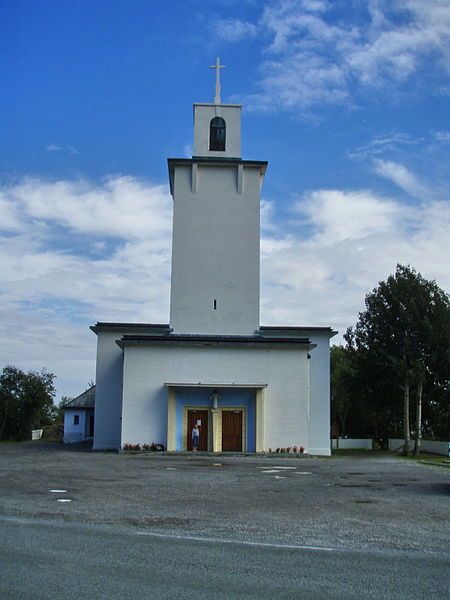 File:Stamsund kirke.JPG