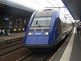 An X 72500 TER train arrives at Libourne on a Limoges - Bordeaux service