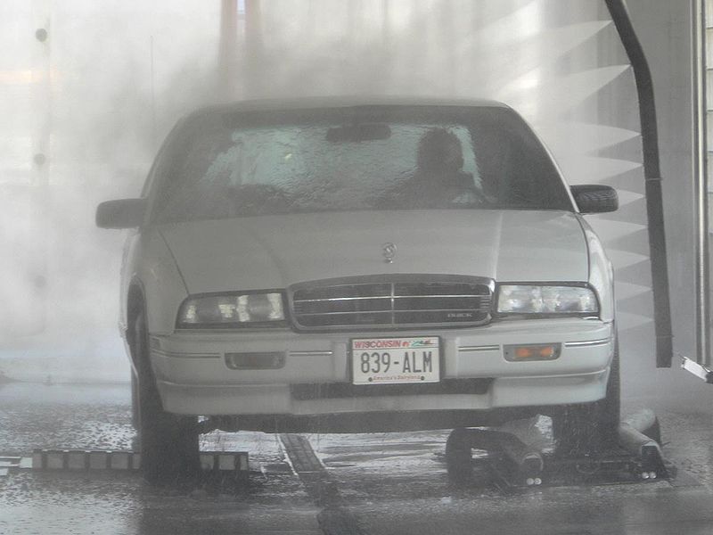 File:Touchless Car Wash.jpg