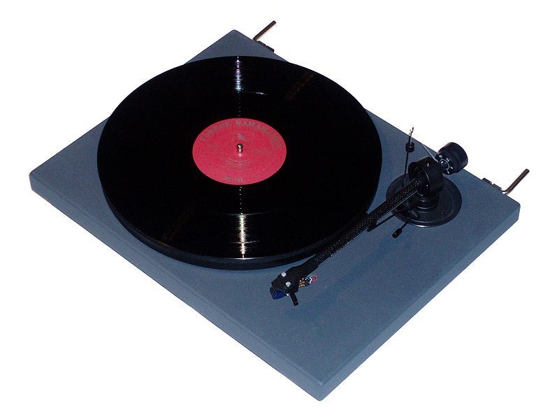 File:Turntable-floating-view.jpg