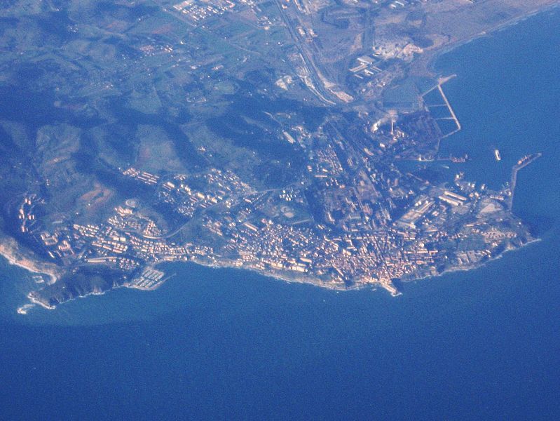 File:View on Piombino.jpg