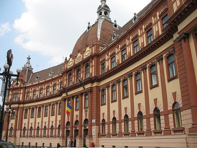 File:Brasov city hall.jpg