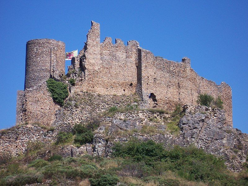 File:Château de Couzan.jpg