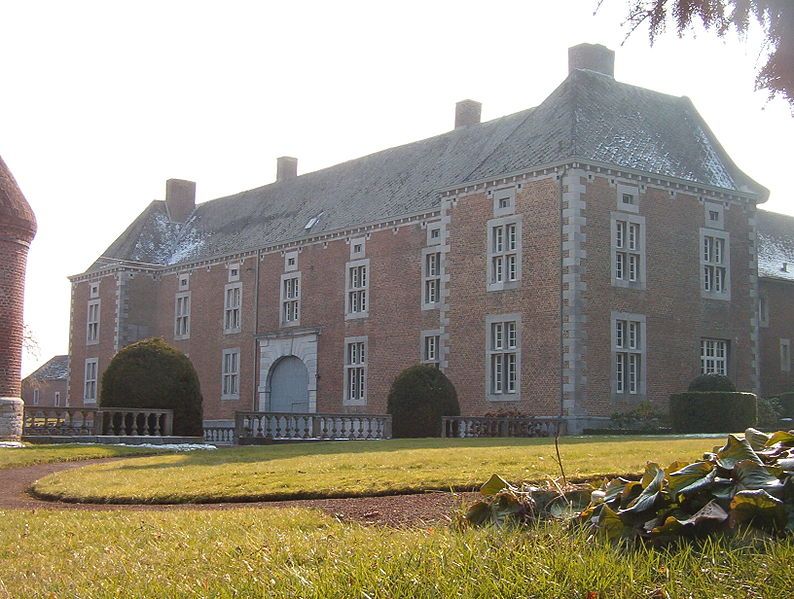 File:Chateau faimes.JPG