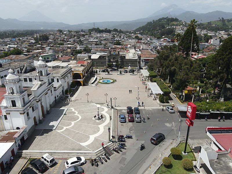 File:Chimaltenango Parque.jpg