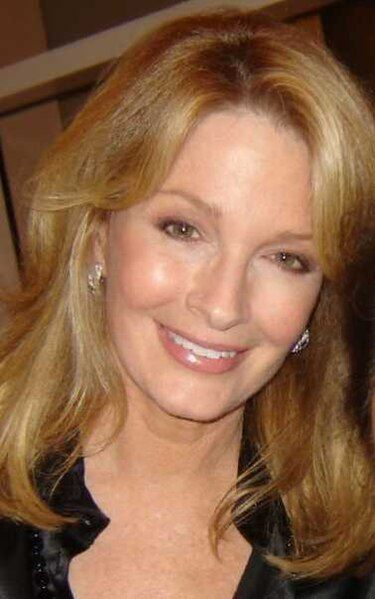 File:Deidrehall.jpg