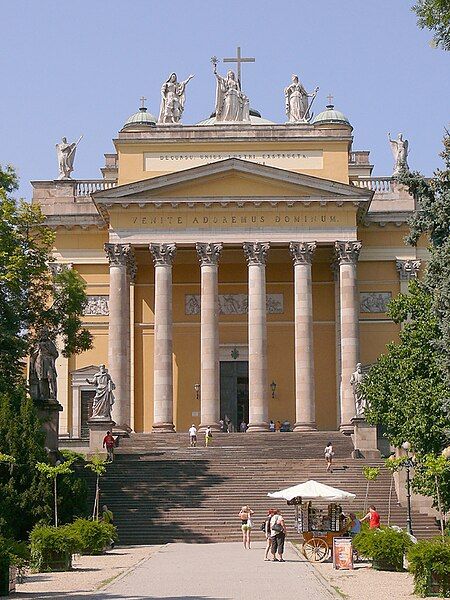 File:Eger Basilica 01.jpg