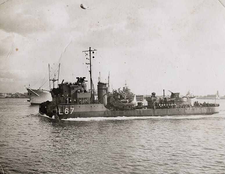 File:Greek destroyer Adrias.jpg