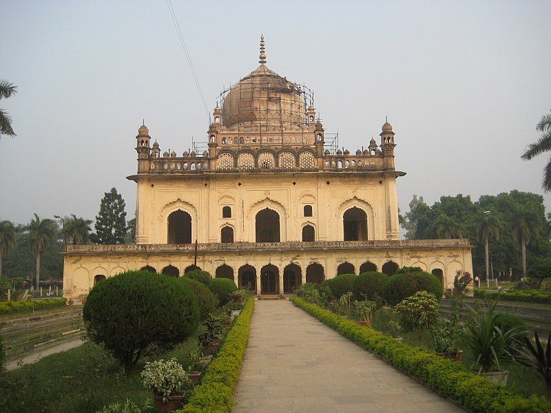 File:Gulab Bari.jpg