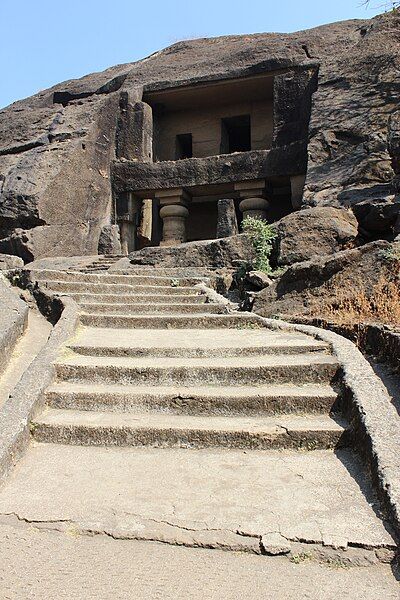 File:Kanheri Caves (5).JPG