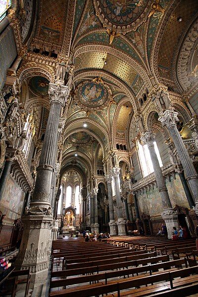 File:Lyon-Notre-Dame-de-Fourvières-intérieur.jpg