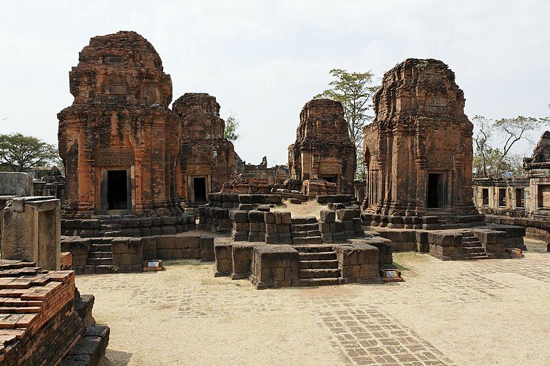 File:Prasat Muang Tam-027.jpg