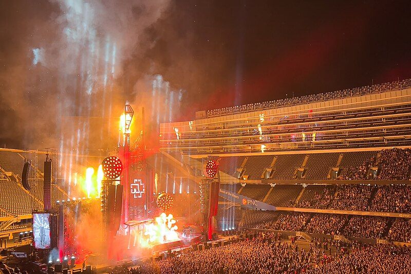 File:Rammstein Soldier Field.jpg