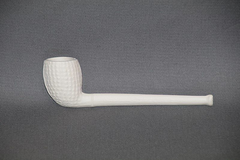 File:Smoking pipe clay.jpg