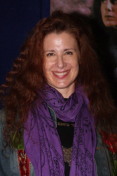 File:Suzie Plakson.jpg