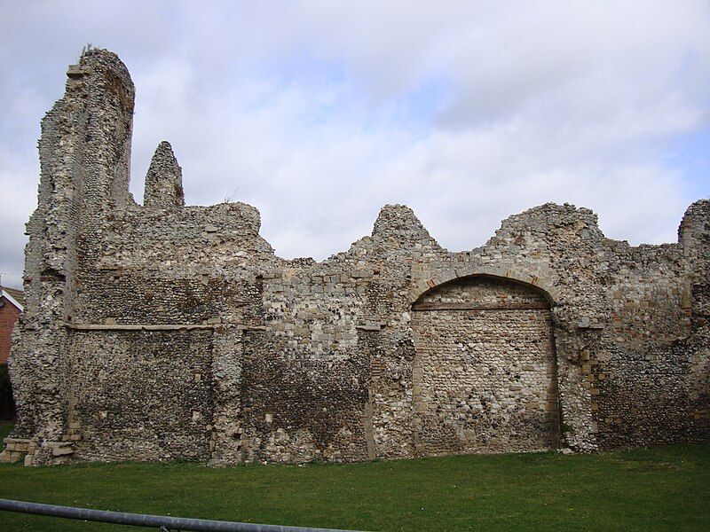 File:ThetfordHolySepulchre.jpg