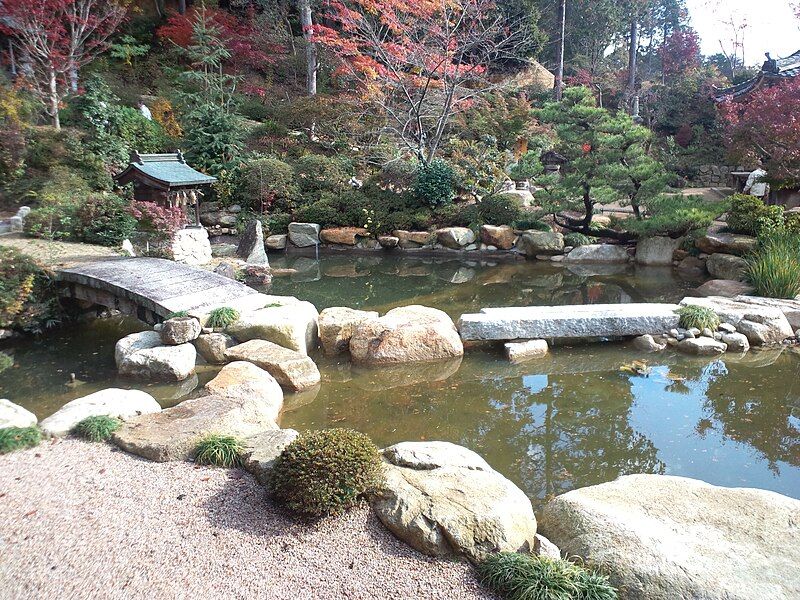 File:Zensuiji Garden.jpg