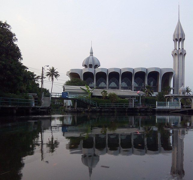 File:มัสยิดอั้ลกุ๊บรอ (คลองเคล็ด) สวนหลวง.jpg