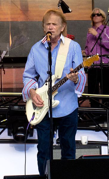 File:Al Jardine 2012.jpg