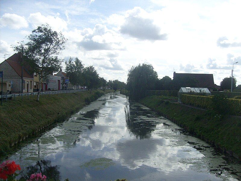 File:Canaldelabassecolme.JPG