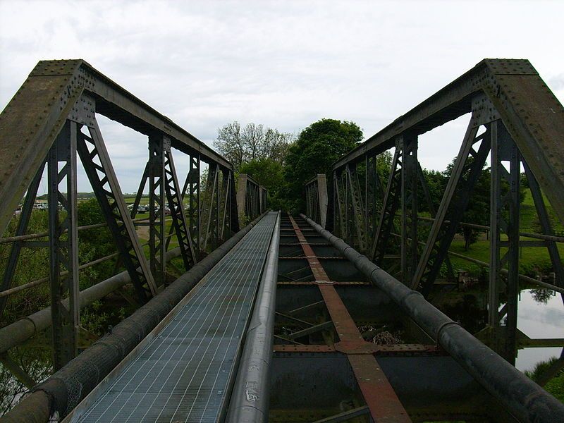 File:CatterickRailwayBridge.jpg